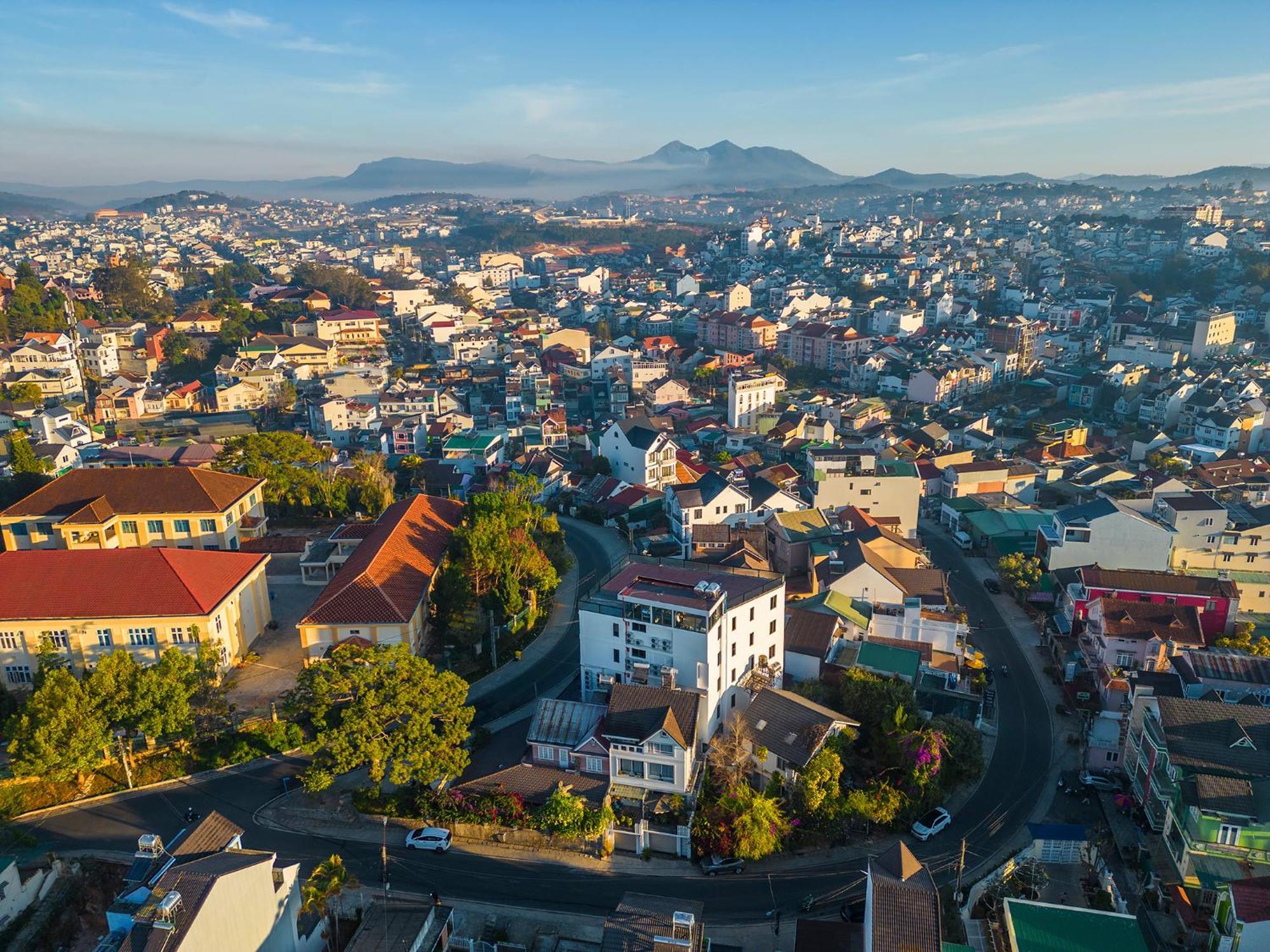 Отель Le House Dalat Экстерьер фото
