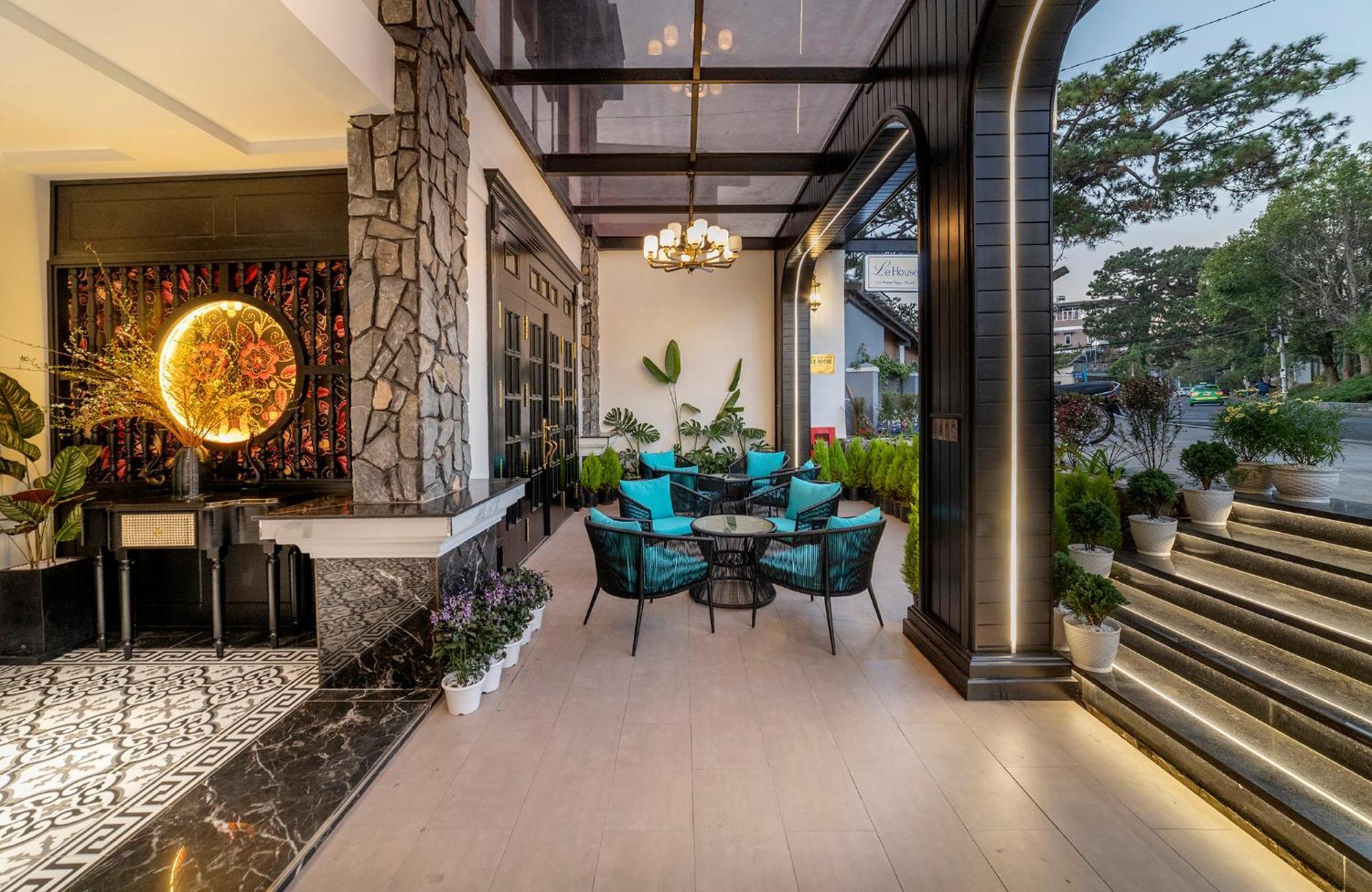 Отель Le House Dalat Экстерьер фото